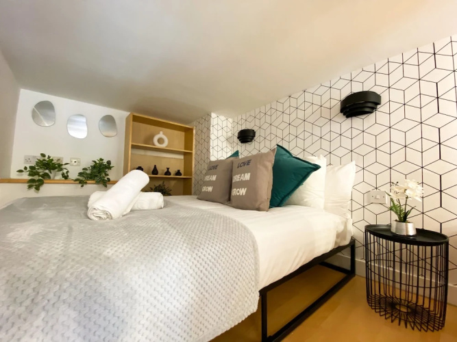 Modern studios Close to Hyde Park