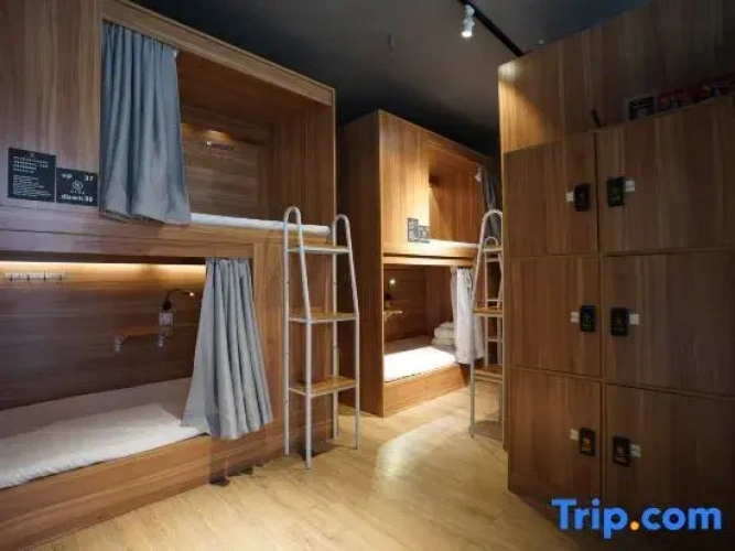 Bed in Dorm (male dorm)