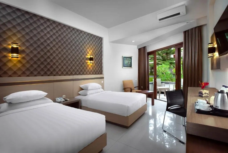 Standard Double room with view