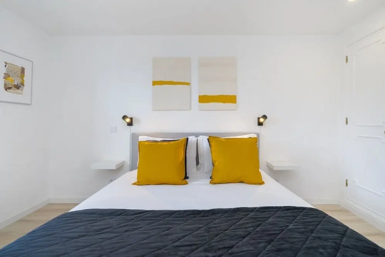 2 Bedrooms Cottage