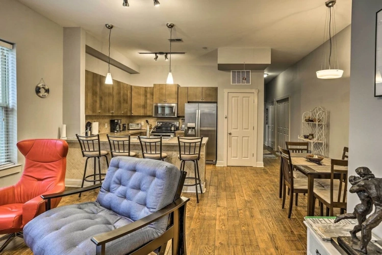2 Bedrooms Apartment