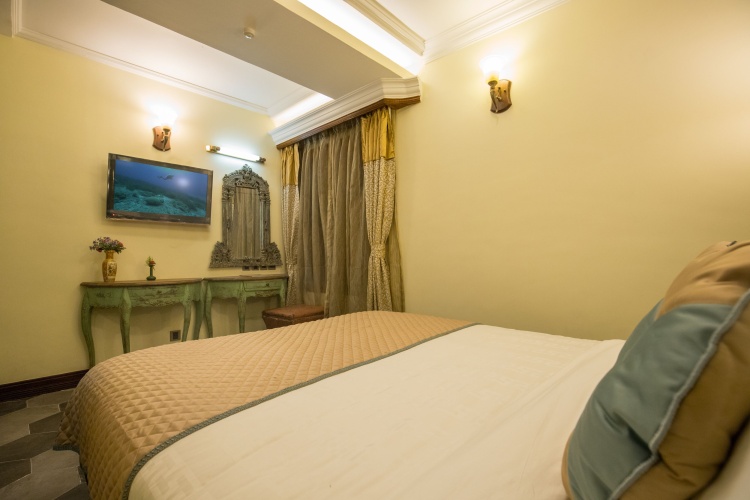 Guest rooms