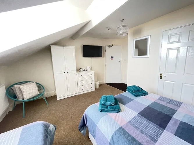 Standard Triple room with sea view