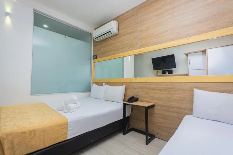 Standard Triple room