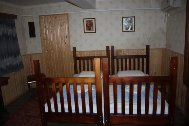 Standard Twin room with mountain view