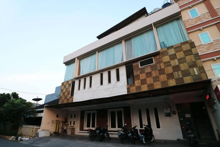 Magnolia Hotel