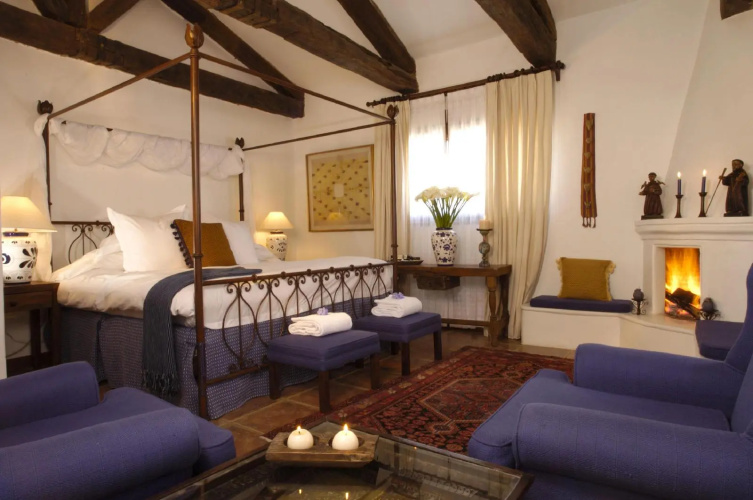 Casa Encantada by Porta Hotels
