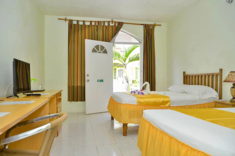 Fun Holiday Beach Resort