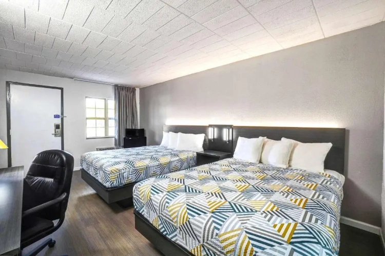 Deluxe Quadruple room