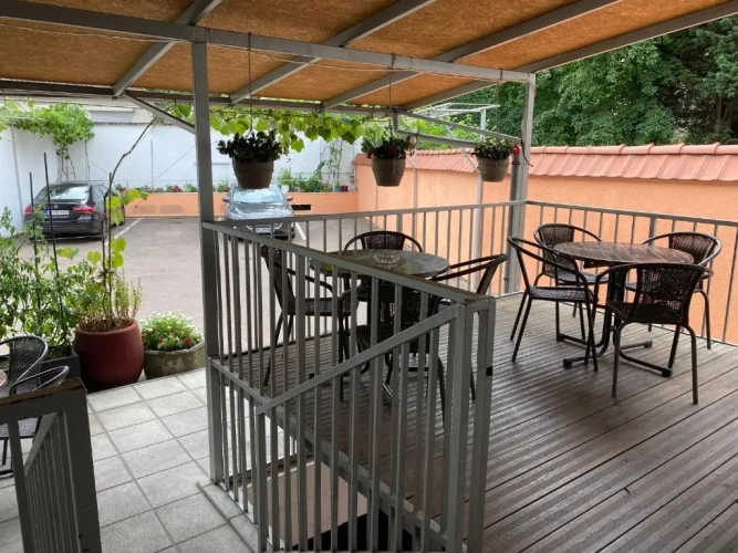 Standard Triple room