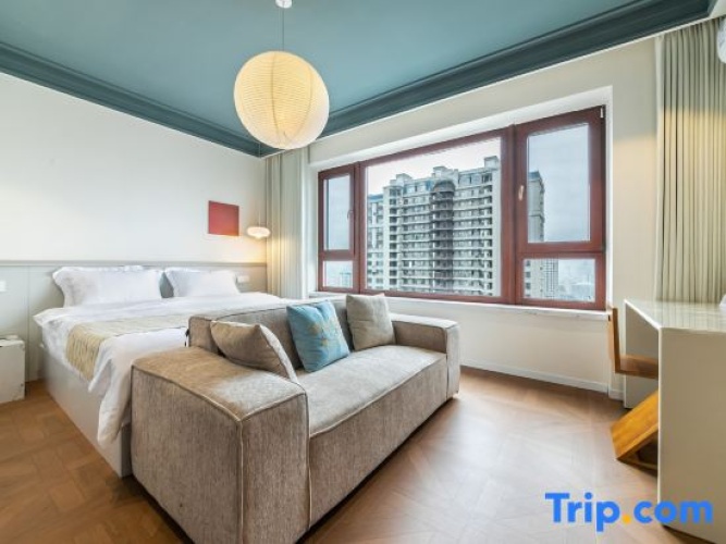 Standard room with city view