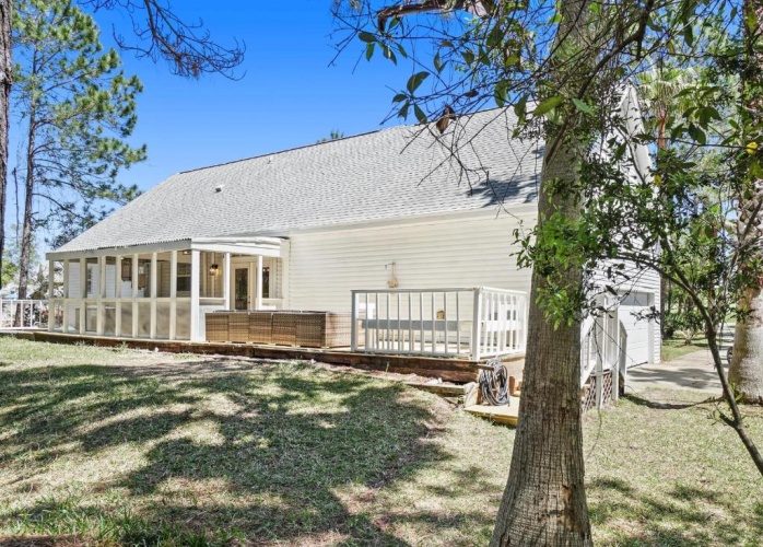 5 Bedrooms Cottage