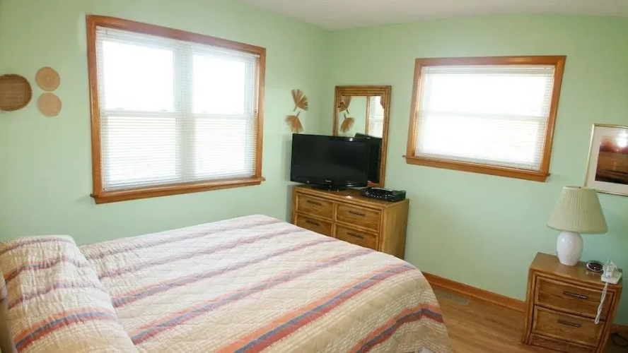 Flying Cloud III - 4 Br Home