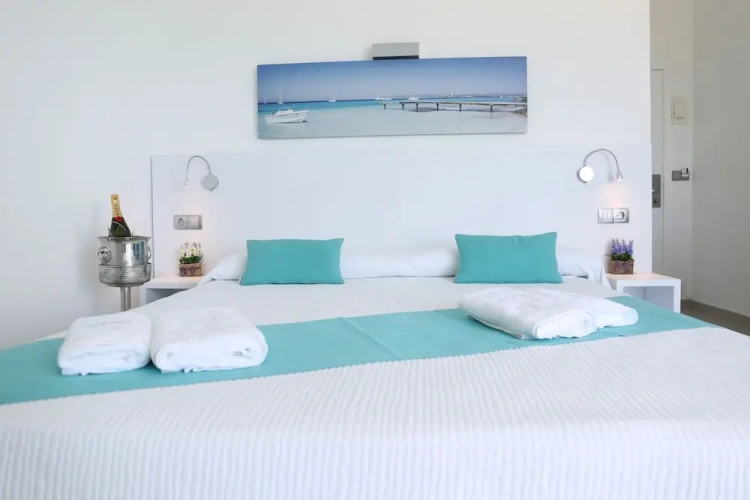 Standard Double room with sea view