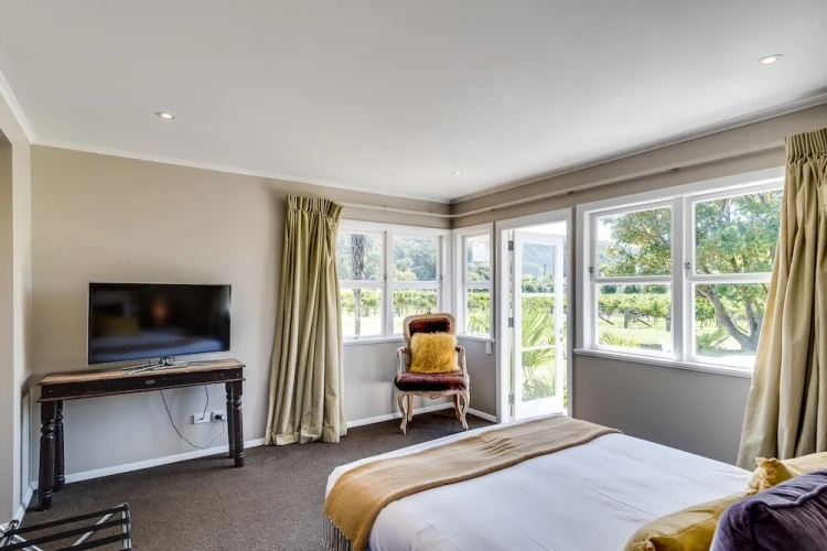 3 Bedrooms Cottage