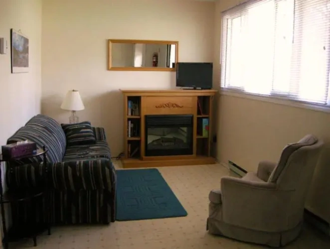 2 Bedrooms Cottage