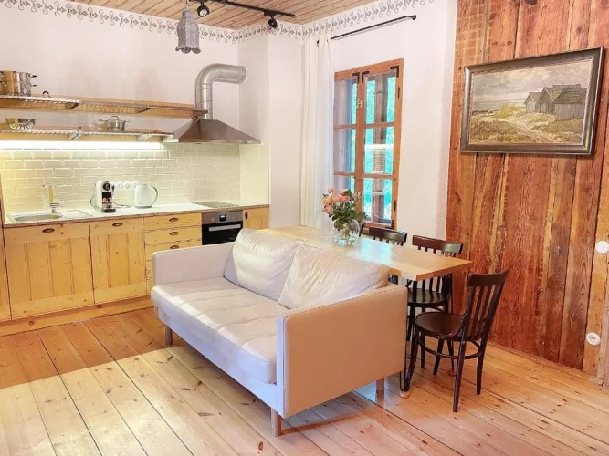 2 Bedrooms Apartment