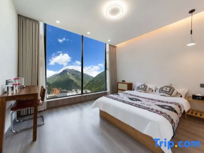 Double Suite with view