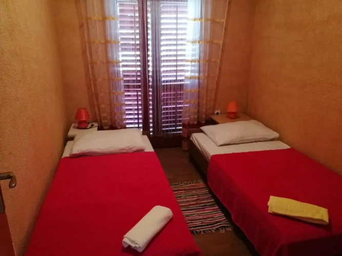 3 Bedrooms Apartment