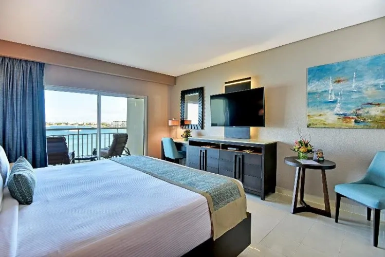 2 Bedrooms Double Suite