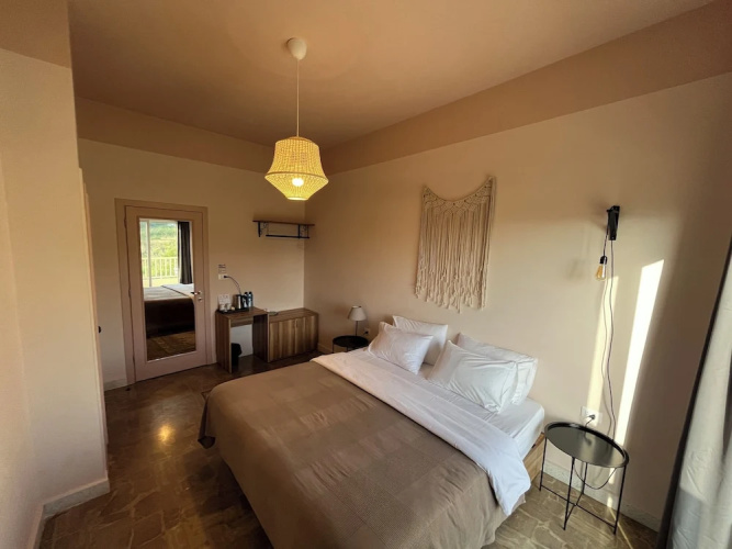 Beit Mirna Guesthouse & Chalet