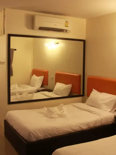 Ngeeb Bed & Breakfast