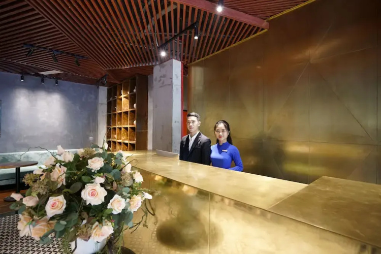 1925 Ha Long Hotel