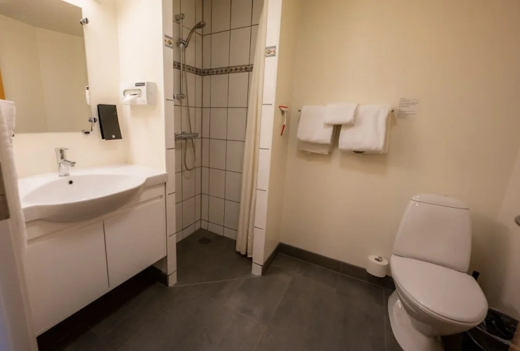 Comfort room