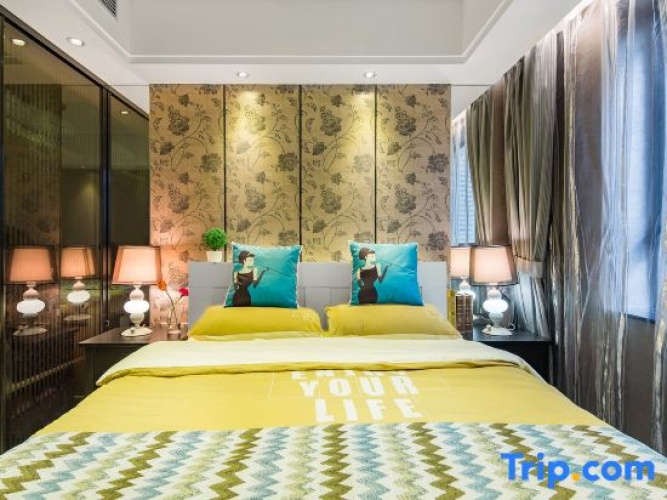 1 Bedroom Deluxe Suite