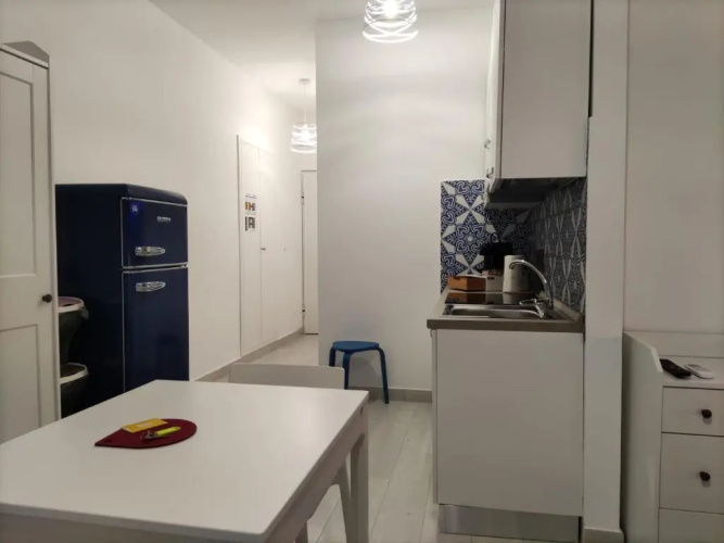 Blue Moon Apartments