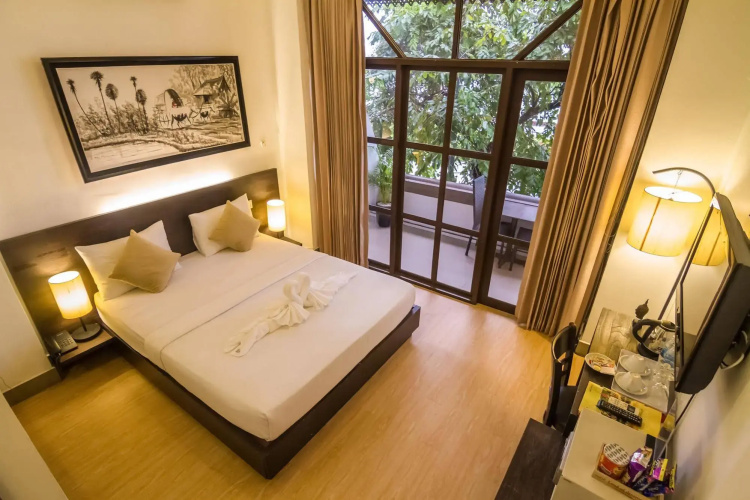 Adore Hotel