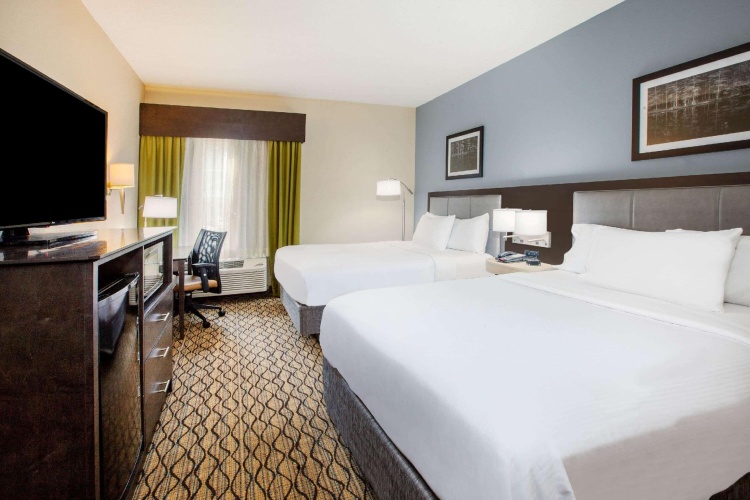 Standard Quadruple room