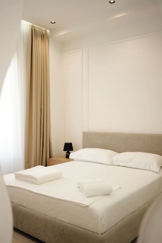 1 Bedroom Apartment with balcony