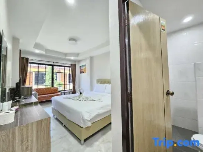 Single Suite with garden view