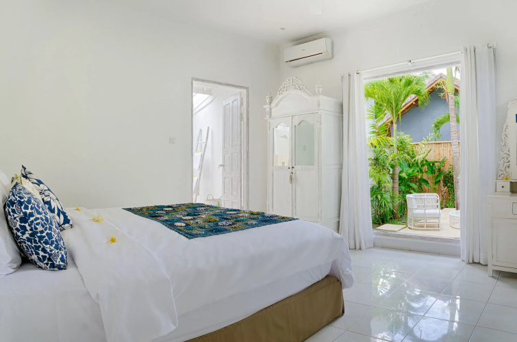 Pantai Indah Villas
