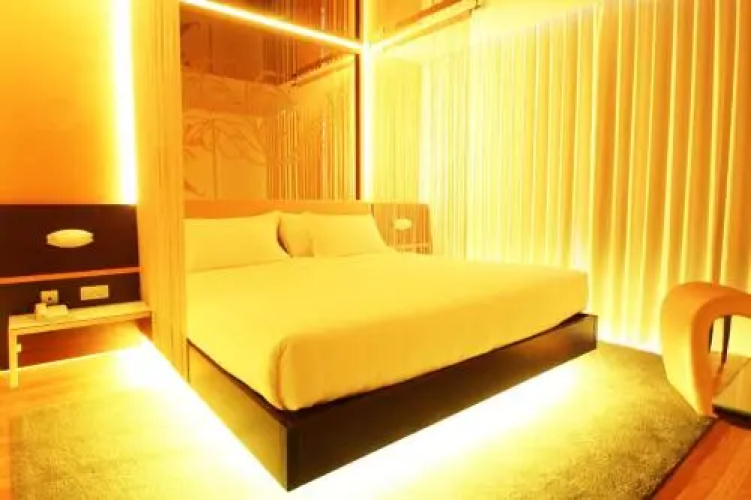 Silk Motel