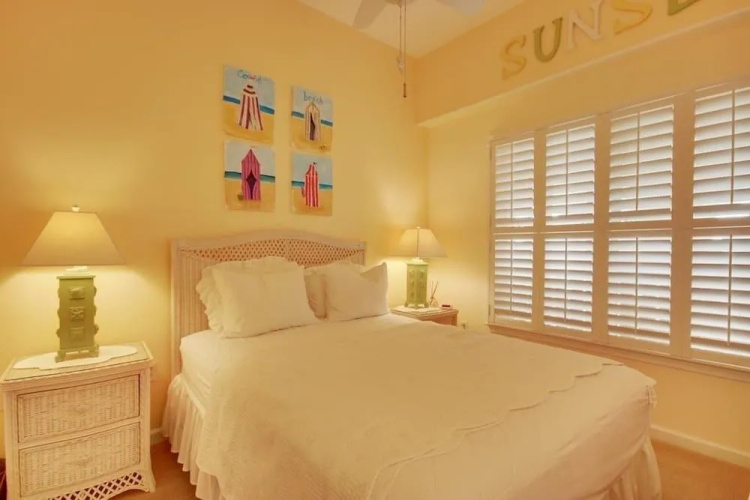 402 Playa Flamingo - 2 Br Condo