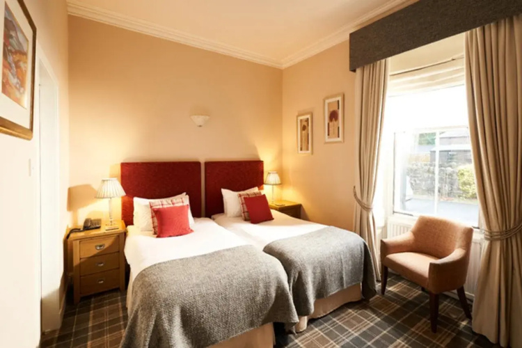 Poppies Hotel