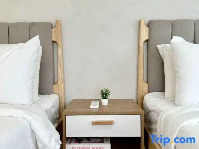 2 Bedrooms Quadruple Family Apartment