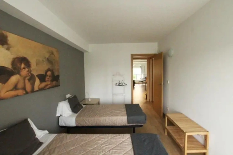 2 Bedrooms Apartment