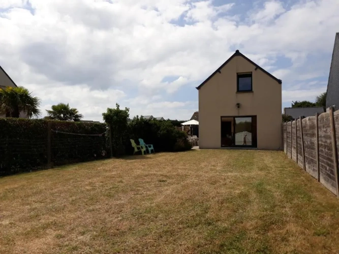 2 Bedrooms Sextuple Cottage