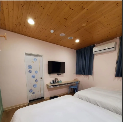 Economy Quadruple room