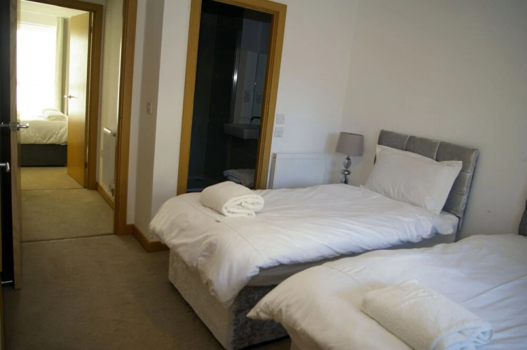 Ramsey Lodge 2-Bedroom Flat