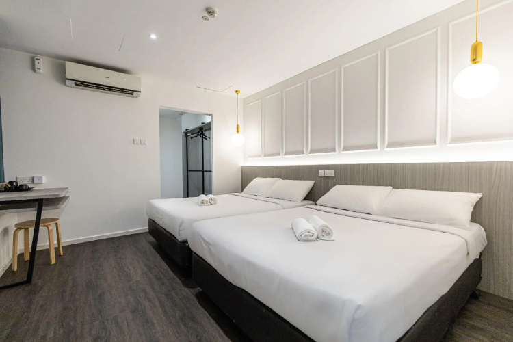 Philip Hotel