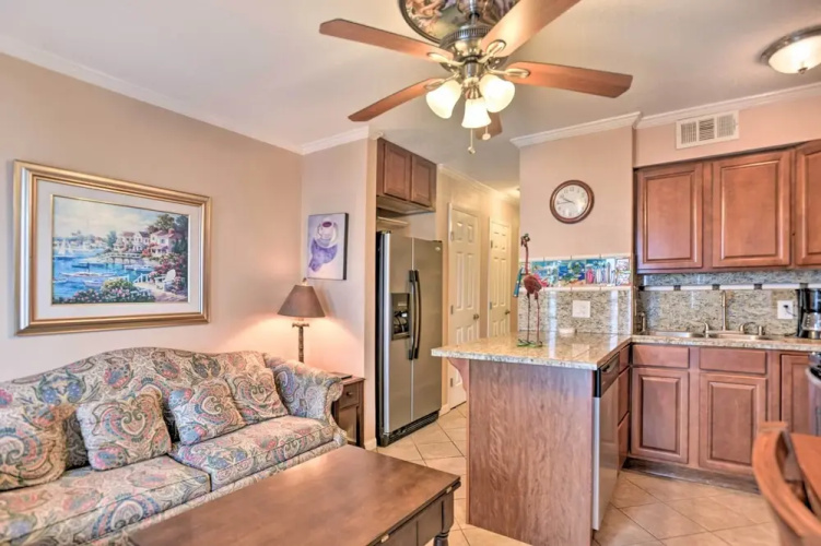 Oceanfront Corpus Christi Condo w/ Pool!