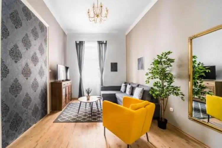 NyÁr Centre Entire Home