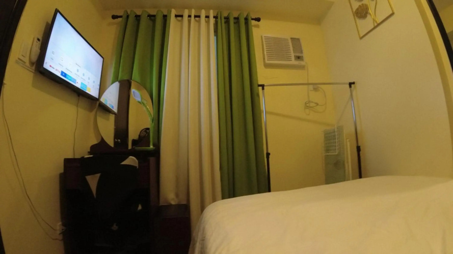 A Refreshing Condo Unit Near BGC, Ortigas & Makati with NETFLIX and WiFi