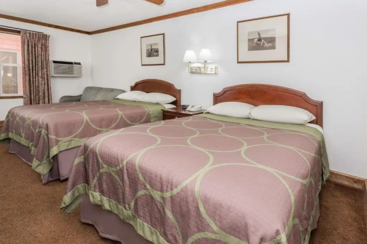 Standard Quadruple room