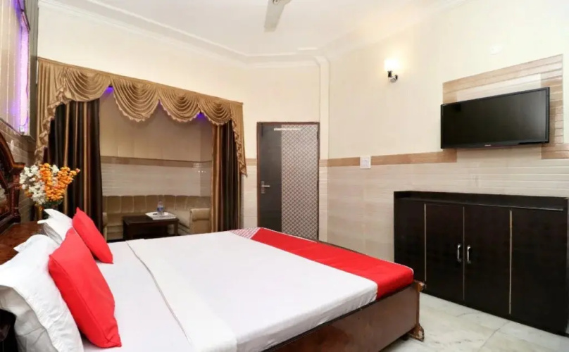 OYO 22774 Kumar Hotel