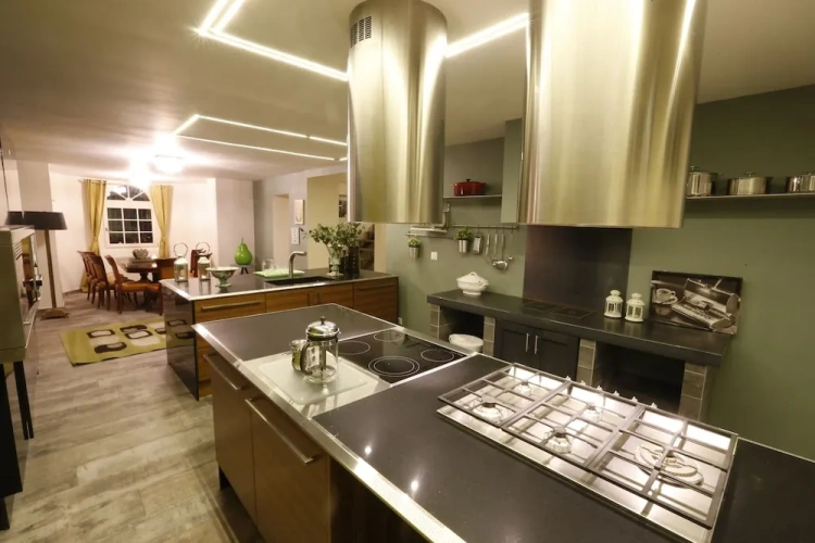 4 Bedrooms Luxury Villa with mountain view